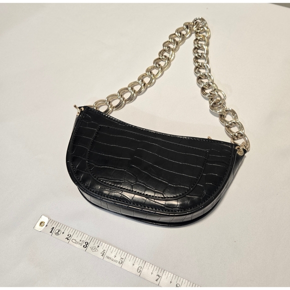 Zara Black Bag with Sleek Design - Picture 9 of 12